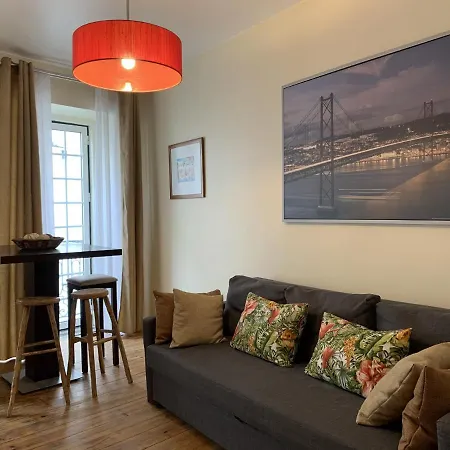 Flh Bairro Alto Flats شقة