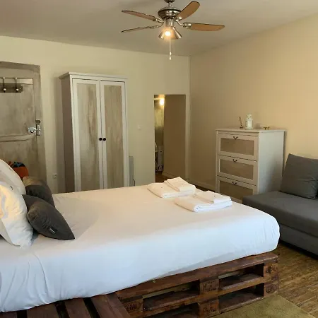 Bairro Alto Apartments *